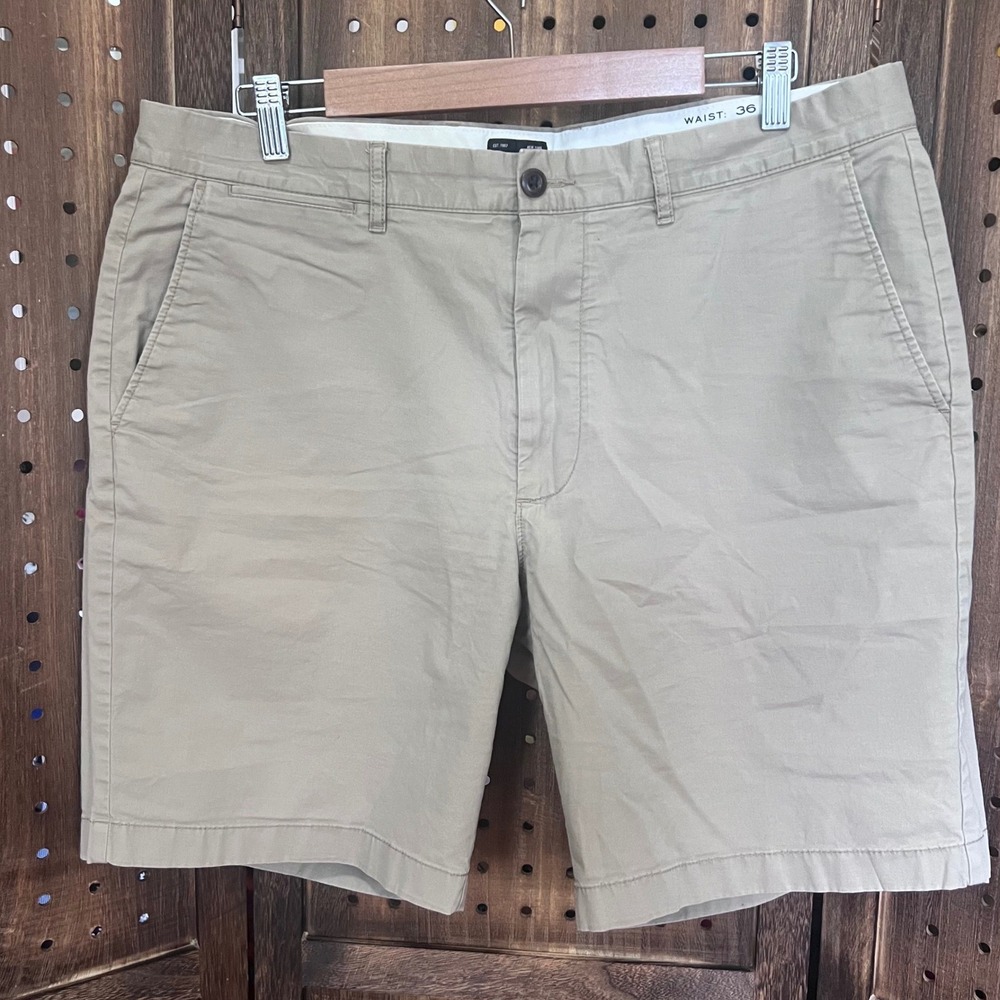 J.Crew Khaki Flat Front Shorts Men's 36 Inseam 9 preppy summer beach resort